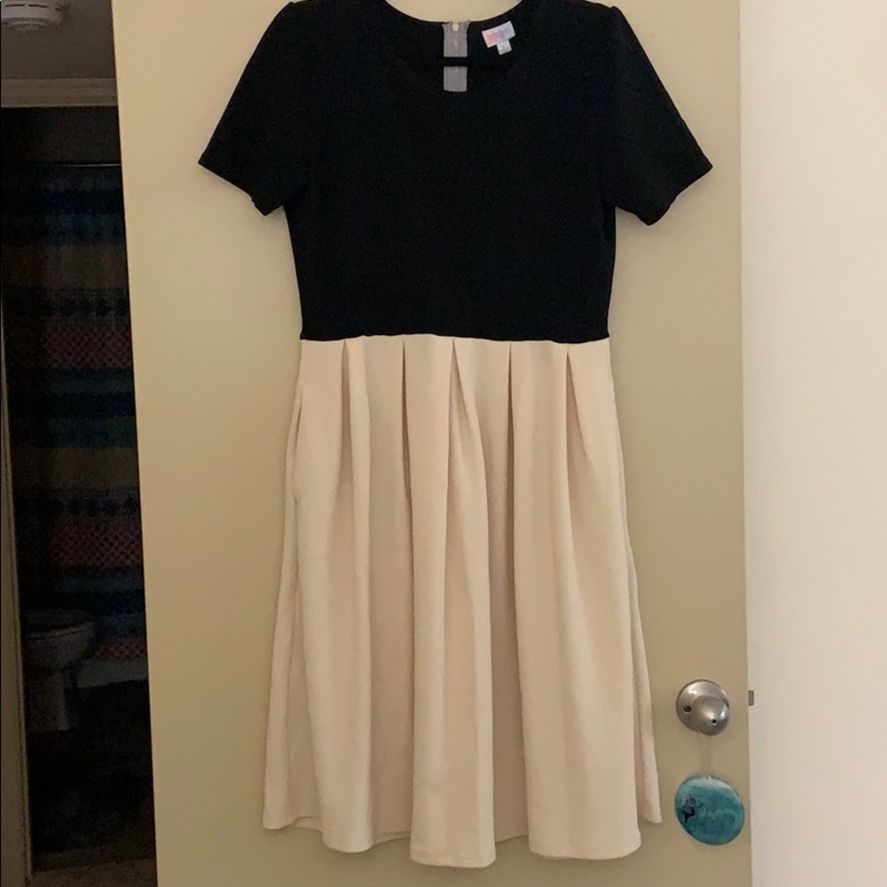 Lularoe amelia